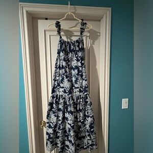 Abercrombie and Fitch Blue and White floral dress